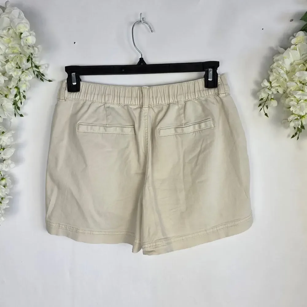 Maurices Khaki Shorts Size 10 Beige Pleated High Rise Pockets Casual Minimalist
